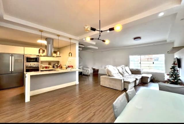 Sobrado à venda, 141 m², 3 quartos, 3 banheiros, 1 suíte - 1